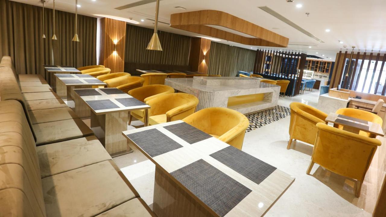 The Jagat Hotel And Spa Ουνταϊπούρ Εξωτερικό φωτογραφία