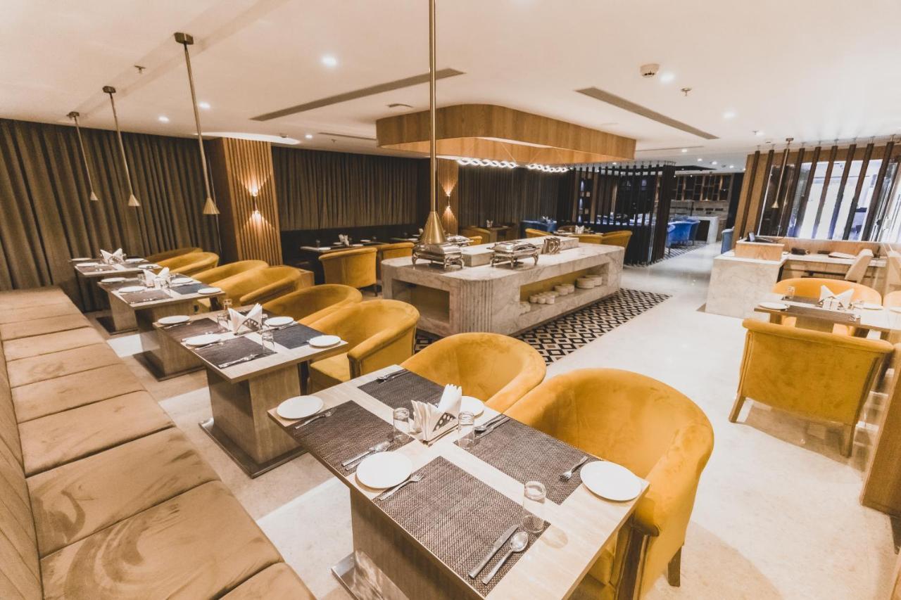 The Jagat Hotel And Spa Ουνταϊπούρ Εξωτερικό φωτογραφία