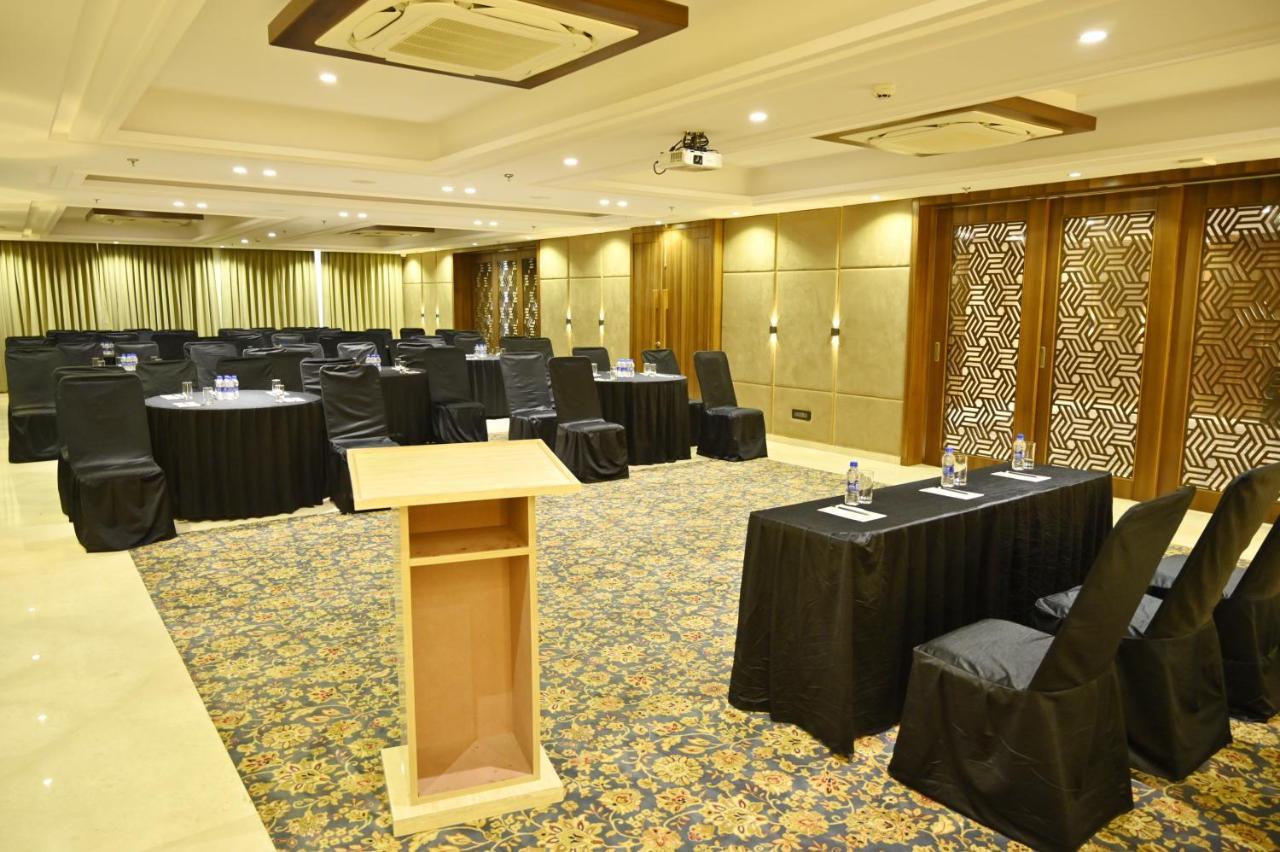 The Jagat Hotel And Spa Ουνταϊπούρ Εξωτερικό φωτογραφία
