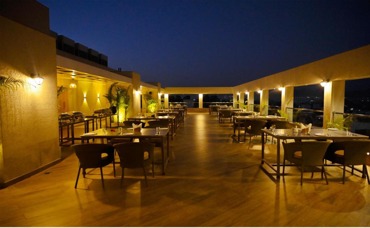 The Jagat Hotel And Spa Ουνταϊπούρ Εξωτερικό φωτογραφία